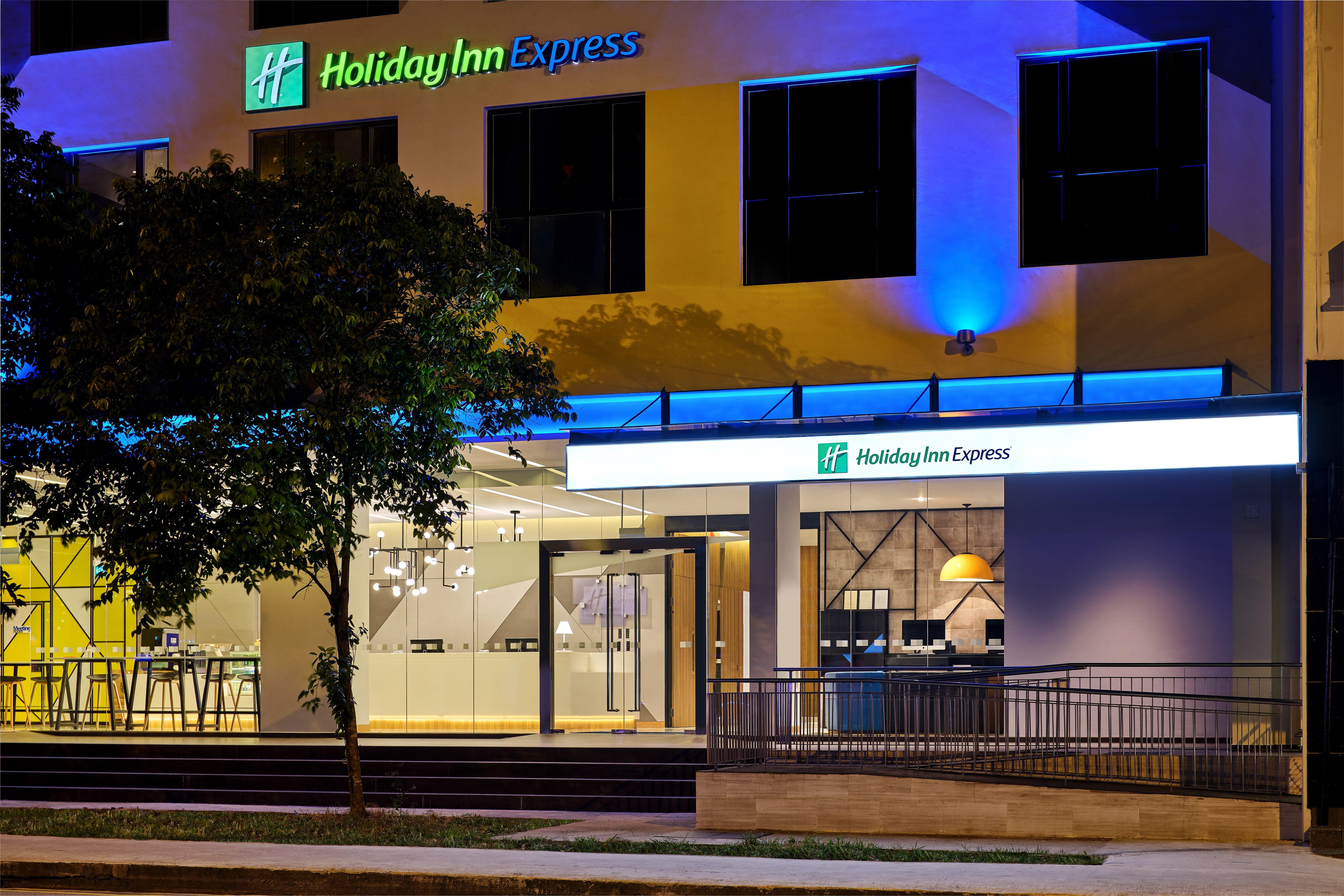 Holiday Inn Express Singapore Serangoon By Ihg Zewnętrze zdjęcie