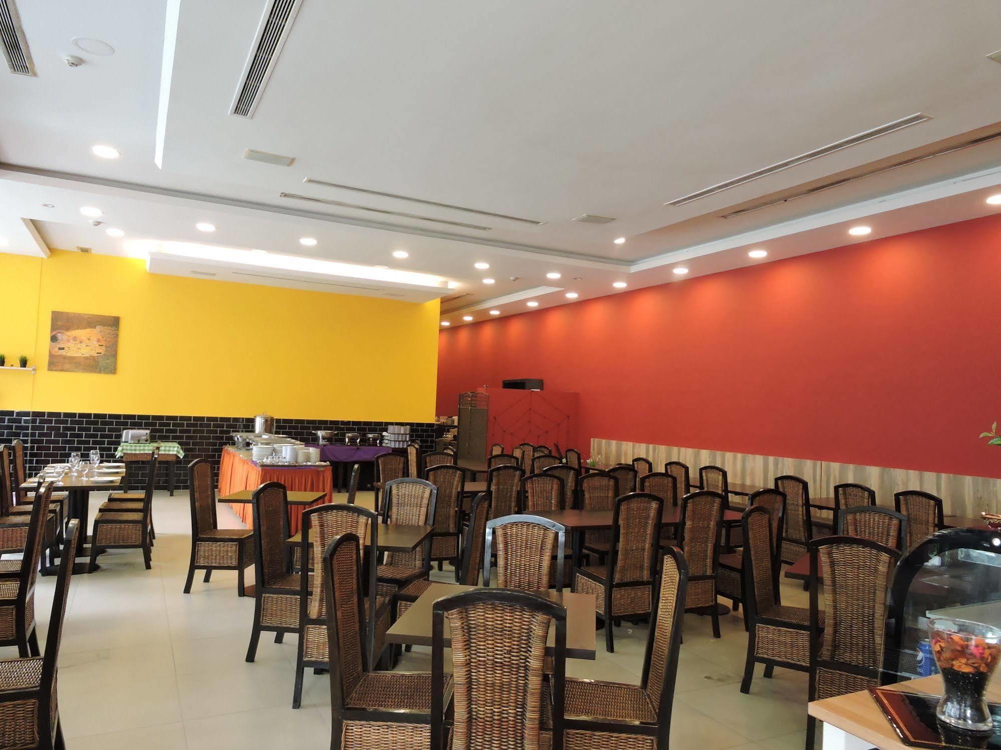 Holiday Inn Express Singapore Serangoon By Ihg Zewnętrze zdjęcie